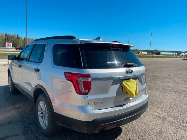 2016 ford Explorer in Cars & Trucks in Edmonton - Image 4