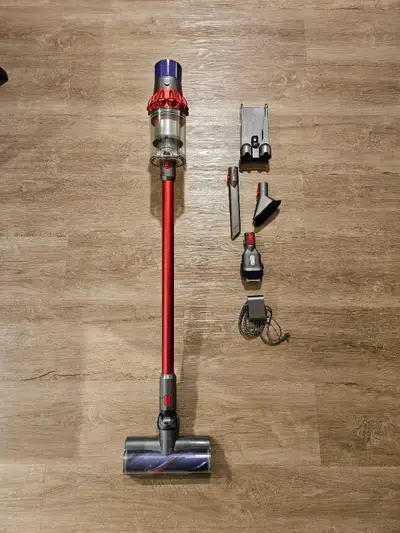 Dyson Cyclone V10 (READ DESCRIPTION), View more