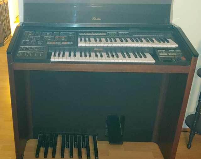Yamaha Electone Organ (MR-700) in Pianos & Keyboards in Peterborough - Image 2