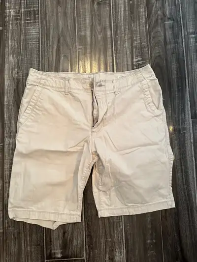 Men’s Old Navy Shorts Size 34, View more