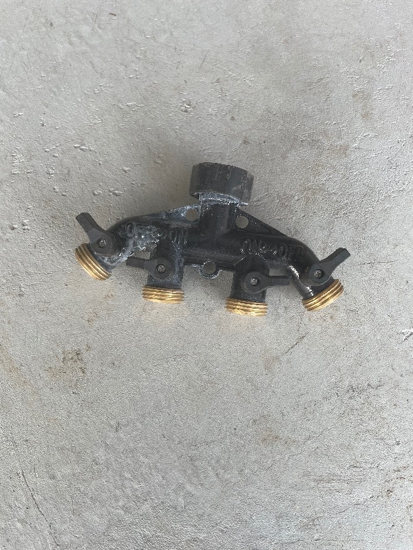 4 port garden hose manifold Outdoor Tools & Storage Edmonton Kijiji