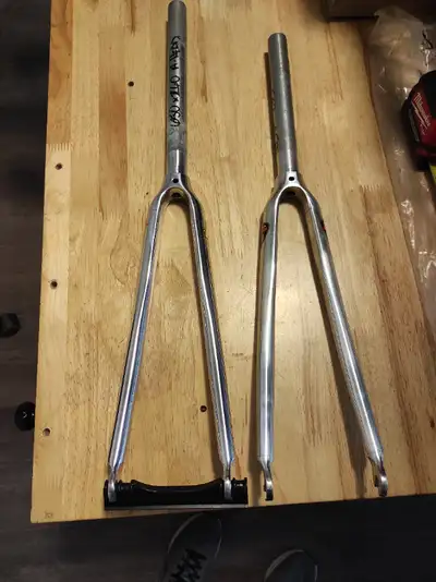 NOS Kinesis aluminum 650c and 700c road forks, View more