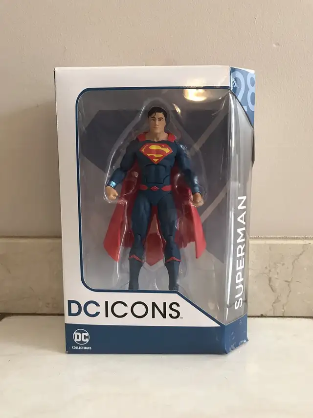 DC COLLECTIBLES DC ICONS REBIRTH SUPERMAN FIGURE