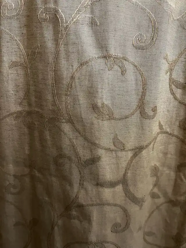 Vintage Shower Curtain in Bathwares in Markham / York Region - Image 3