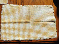 6 handwoven placemats - gold & cream