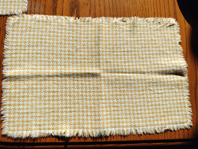 6 handwoven placemats - gold & cream in Kitchen & Dining Wares in Sarnia