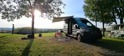 Classe B 22 pieds sur chassis Ford Transit 350Hd roues double, V6 Ecoboost 3.5 puissant et économiqu...