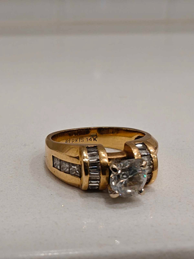 Custom Diamond Engagement and His/ Hers Wedding rings in Jewellery & Watches in City of Toronto - Image 4