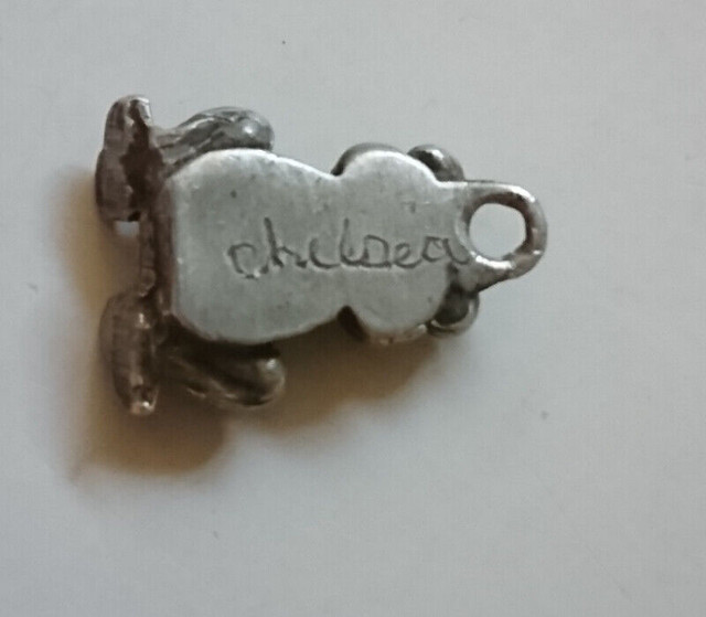 Vintage Pewter Frog Charm/ Frog Pendant in Arts & Collectibles in Oshawa / Durham Region - Image 2