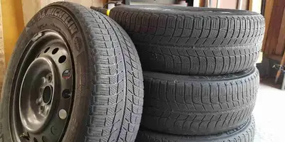 Winter tires. 4 wheels. Good.