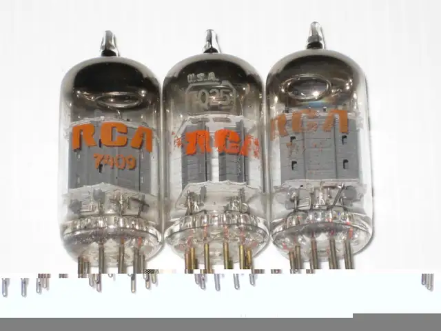 1960's NOS RCA 12AY7 / 12AT7 / 12AU7 / 12AX7 TUBES in Other in City of Toronto - Image 3