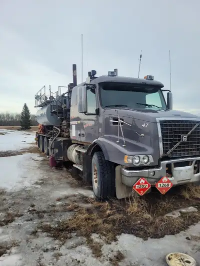 2007 Volvo tri drive , started to refurbish , needs to be reassembled , 2.75x5 " Gardener Denver TEE...