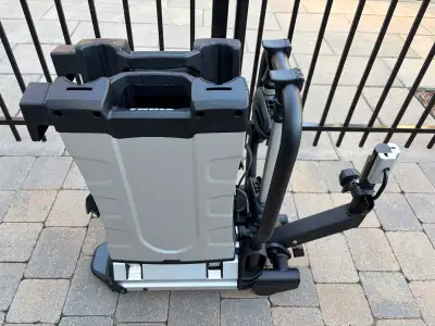 Thule EasyFold XT /support vélo /utilisé 1 fois / valeur 1610$, View more