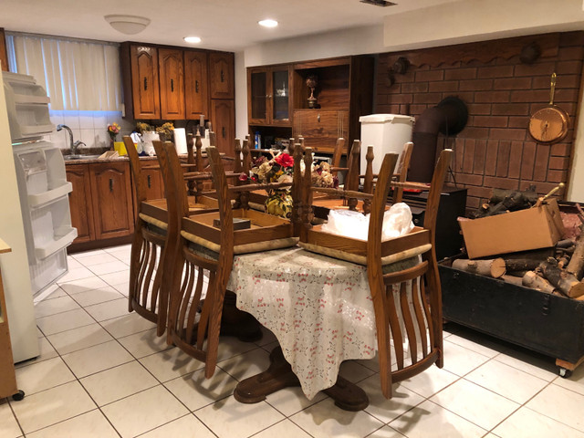 Wood table with 6 chairs  in Dining Tables & Sets in Markham / York Region
