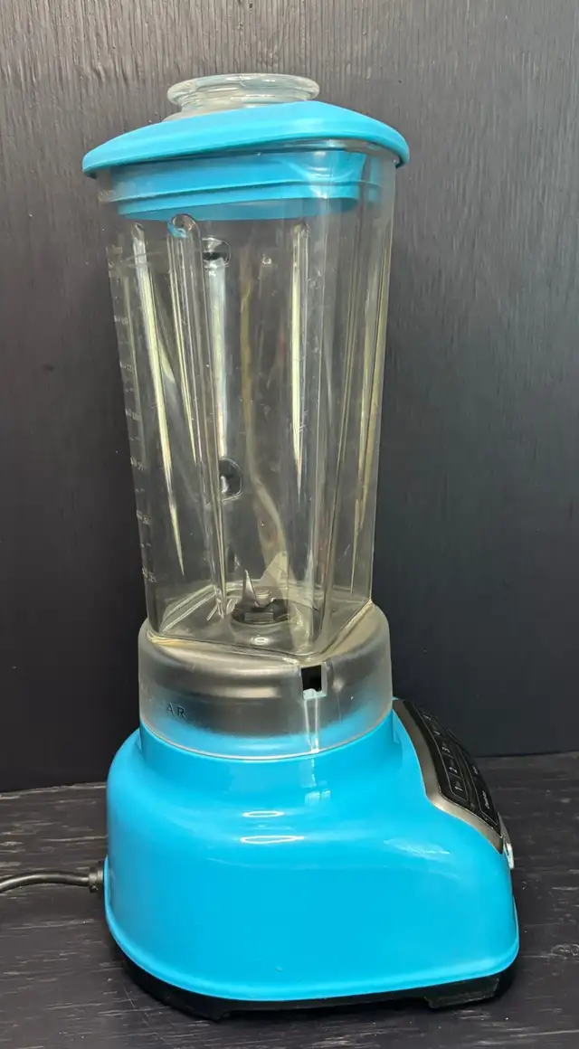 KitchenAid KSB1575CL 5-Speed Crystal Blue Blender in Processors, Blenders & Juicers in City of Toronto - Image 6