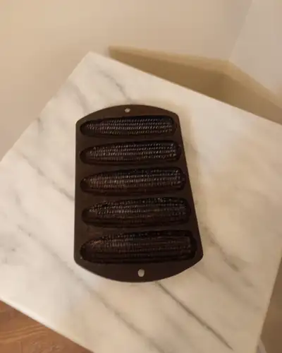 CAST IRON CORN BREAD/MUFFIN PAN, View more