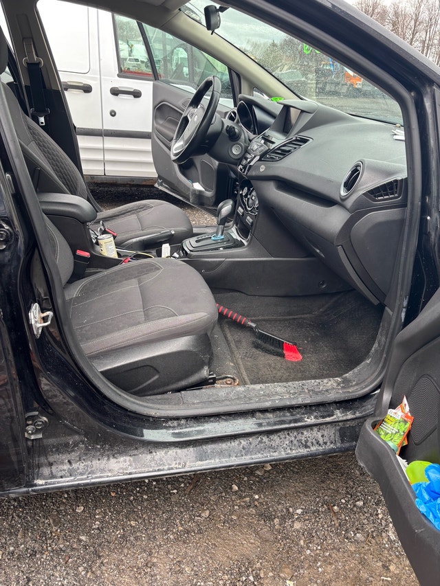 Ford fiesta 2014 — photo 4