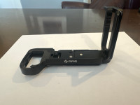 Really Right Stuff - L-Bracket for Sony A7RIII - Arca-Swiss