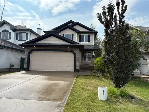 Charming Carpet-Free Home in Family-Friendly Haddow – Sunny South-Facing Backyard & Finished Basemen...