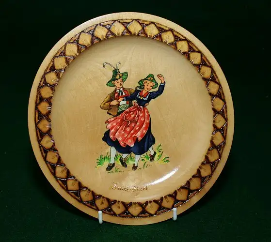 Austrian folk linen and other collectibles in Home Décor & Accents in Ottawa - Image 11