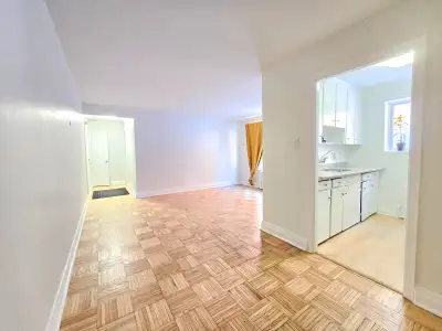 Step into comfortable living in one of Toronto’s most desirable neighbourhoods! This spacious 1-bedr...