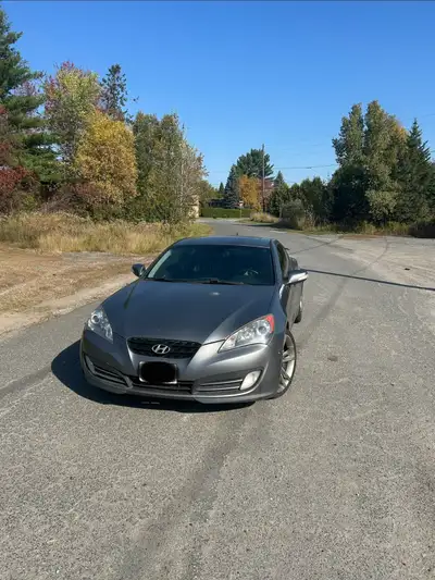 2011 Hyundai Genesis Coupe 3.8L -306HP naturally aspirated V6 -manual transmission -2x 10” subwoofer...
