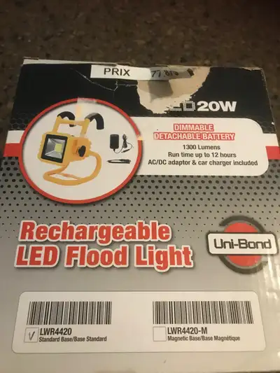 Lampe.  Faisceau lumineux au Del, View more