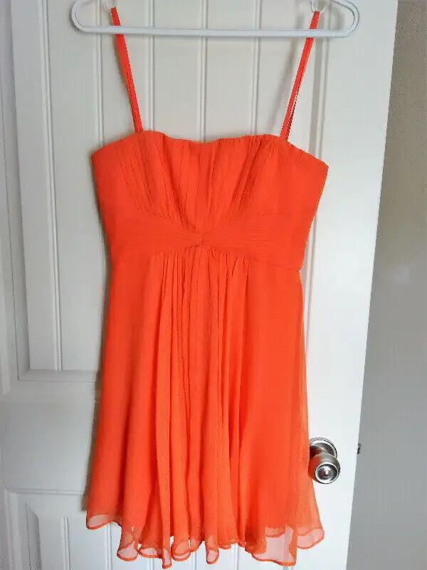 BCBG Duran Strapless Dress XS With Skirt Drape BNWT , size 04 in Women's - Dresses & Skirts in Edmonton - Image 3