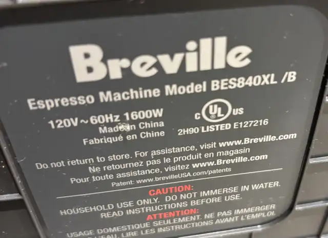 Breville Espresso Machine with Infuser (BES840XL) in Coffee Makers in Downtown-West End - Image 5
