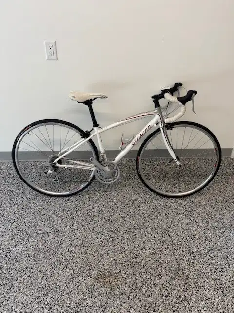 Vélo de route Spécialized in Road in Laurentides - Image 2