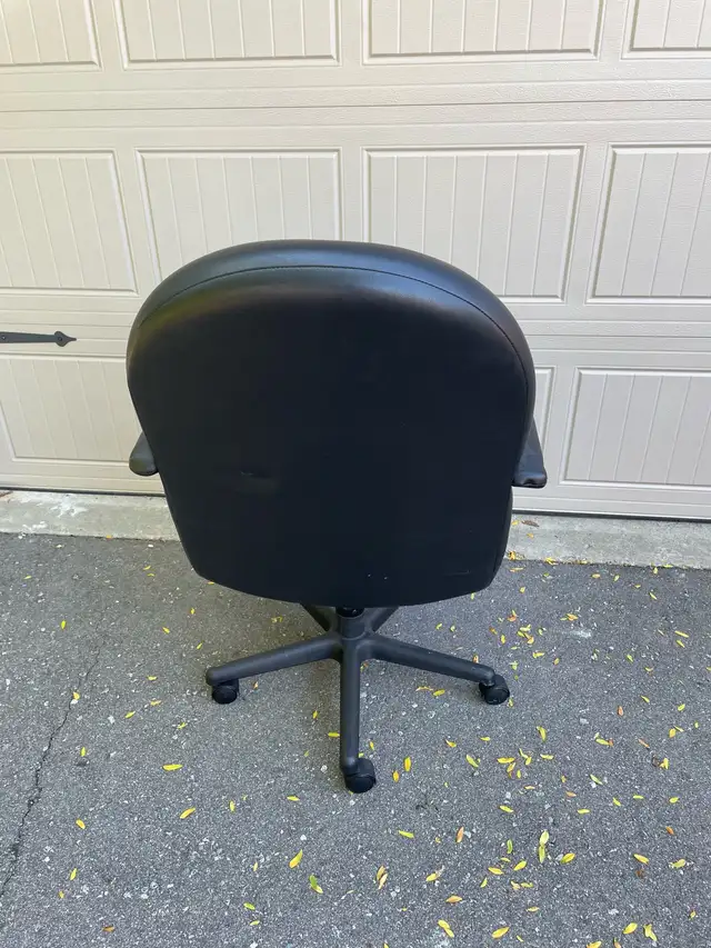 Desk Chair in Chairs & Recliners in Mississauga / Peel Region - Image 6