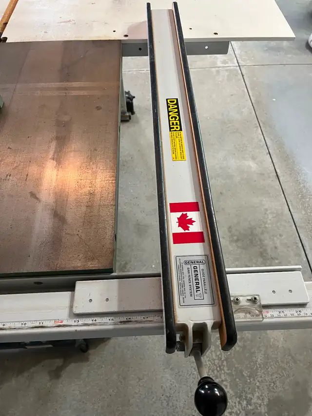 General Table Saw in Power Tools in Sarnia - Image 9