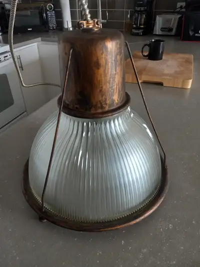Lampe VINTAGE halophane suspendue, View more