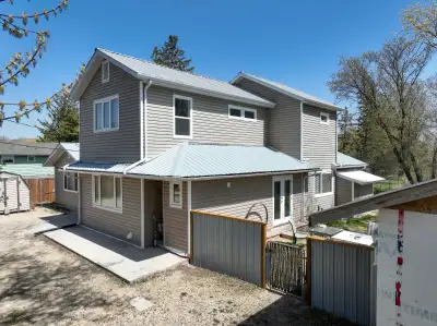 Looking for Income or In-Law Property? Both?! You've found it - Located 25 min North of Winnipeg in...