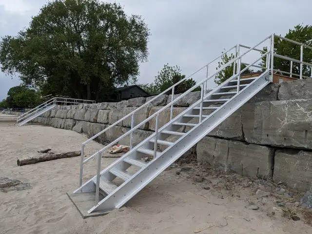 Bryan64219663052546122