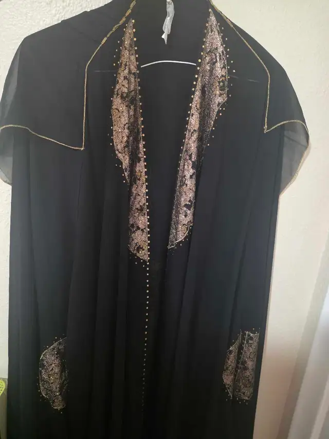  Black Abaya