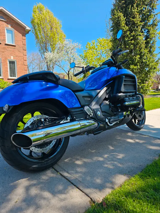 2014 Honda Valkyrie F6C ABS in Street, Cruisers & Choppers in Oshawa / Durham Region - Image 4