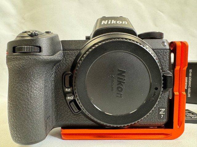 Nikon Z7 Mirrorless Digital Camera in Cameras & Camcorders in St. Catharines - Image 2