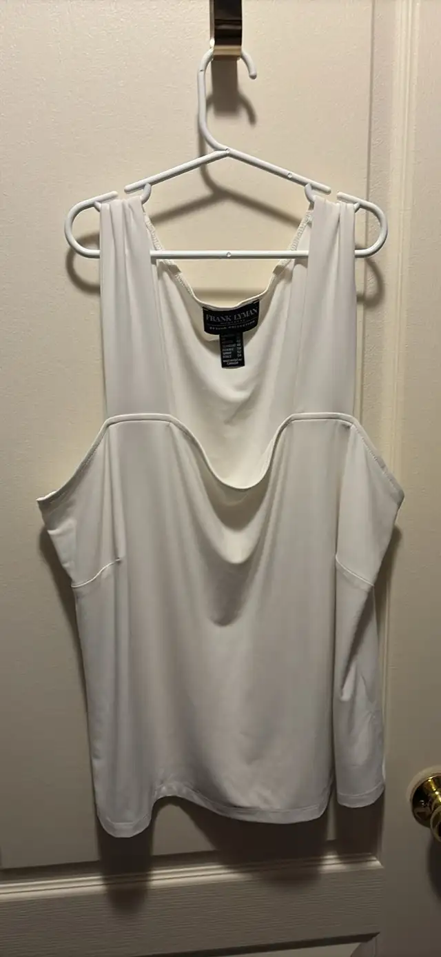 Women’s 2x camisoles sleeveless tops buy more save more in Women's - Tops & Outerwear in Oshawa / Durham Region - Image 6