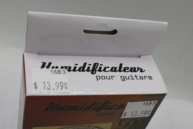GK Guitar Humidifier GKG H700 (#1683) in Guitars in City of Halifax - Image 3
