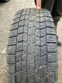 185/65 R15 Gunlop all season single tire