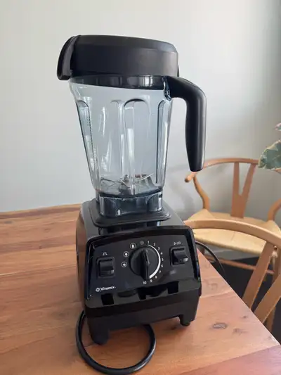 Vitamix Explorian Blender with Programs E520, 64 oz, View more