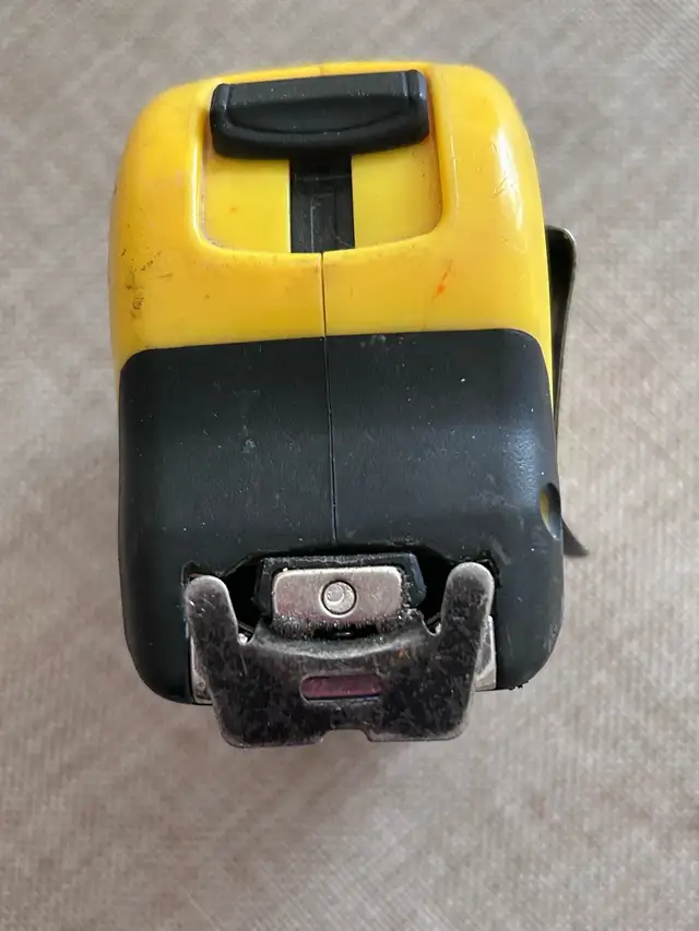   Tape Measure460148268808294401