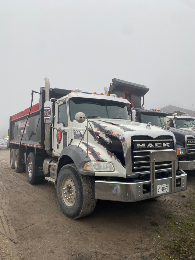 2018 Mack  in Heavy Trucks in Trenton - Image 3