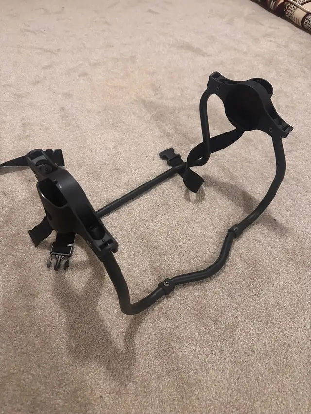 Stroller Car Seat Adapter in Strollers, Carriers & Car Seats in Ottawa - Image 3