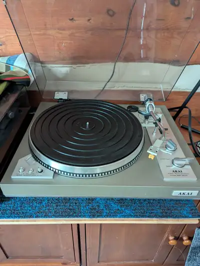 Akai Ap-307 Vintage Turntable, View more