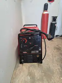 Lincoln Electric TIG175 Welder