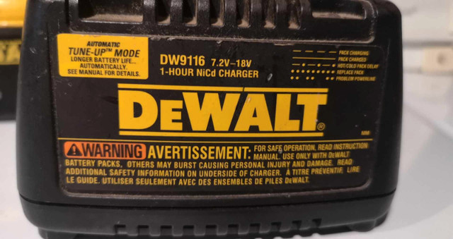 DeWalt  DC759 WITH BATTERY DW9116 dans Outils électriques  à Ville de Montréal - Image 2