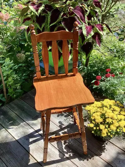 SUPERBE TABOURET VINTAGE EN BOIS MASSIF !!!, View more