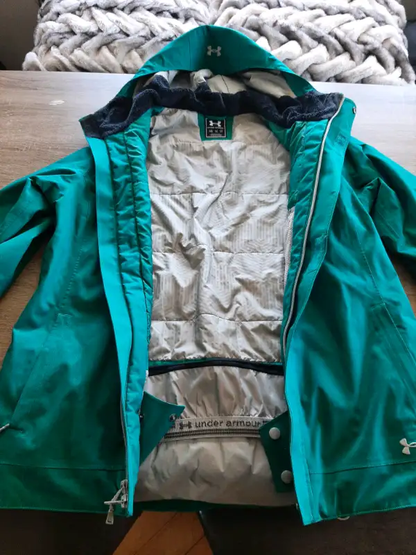 Under Armour Winter Coat Medium Women62863728147203121